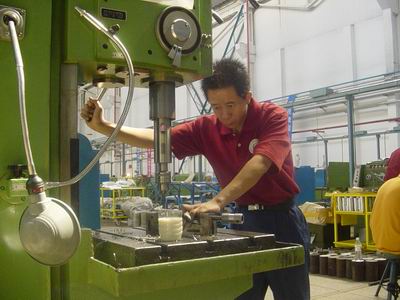 最新铣工招工信息，变化带来自信与成就感之路