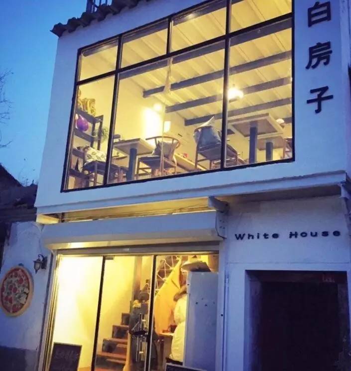 探索特色小店之旅，最新团队激励与小巷隐藏宝藏的奇妙碰撞